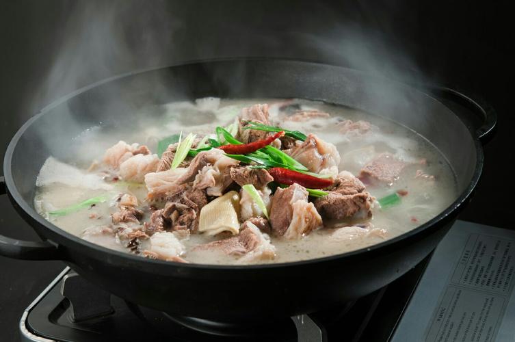 羊肉汤锅，羊肉汤锅的做法及配料！
