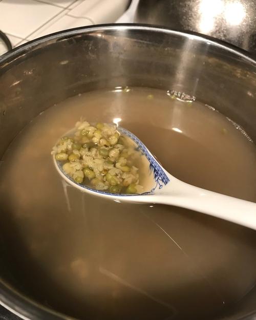 绿豆汤怎么做，黄瓜绿豆汤怎么做！