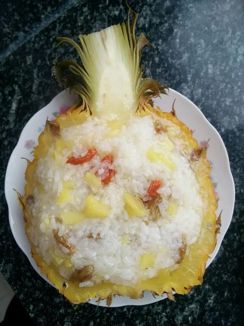 菠萝饭的做法最正宗的做法？菠萝饭的做法家常做法窍门？
